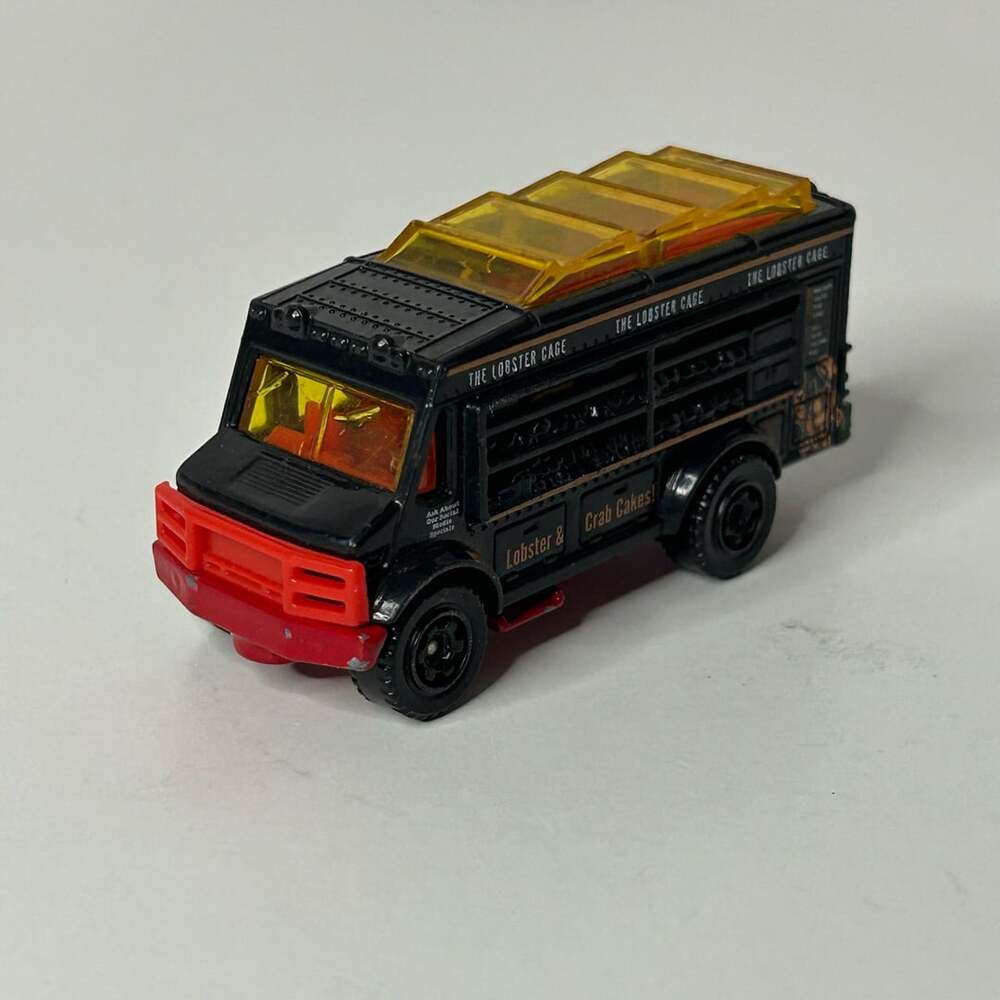 Matchbox Chow Wagon The Lobster Cage Food Truck Die-Cast Toy